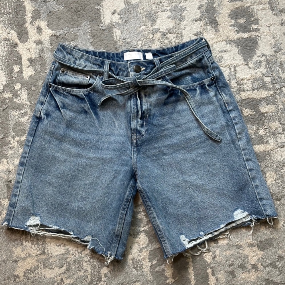 Le AL.X Denim Shorts Tie Waist Raw Hem 28 Blue Distressed High Rise Bermuda
